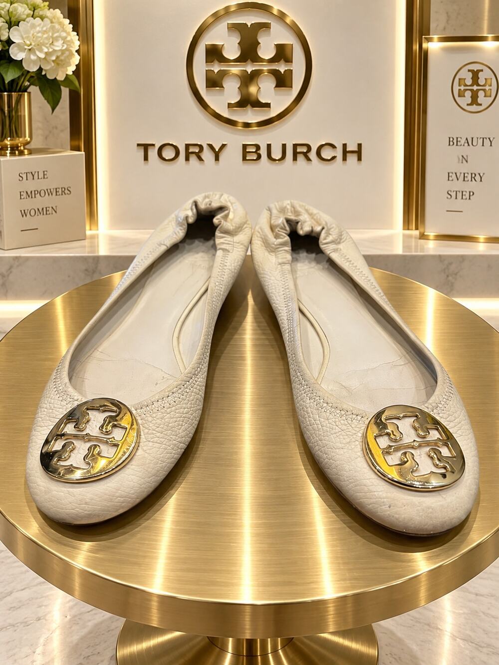 Tory Burch Reva Ivory Cream Leather Gold Logo Ballet Flats Size 6.5